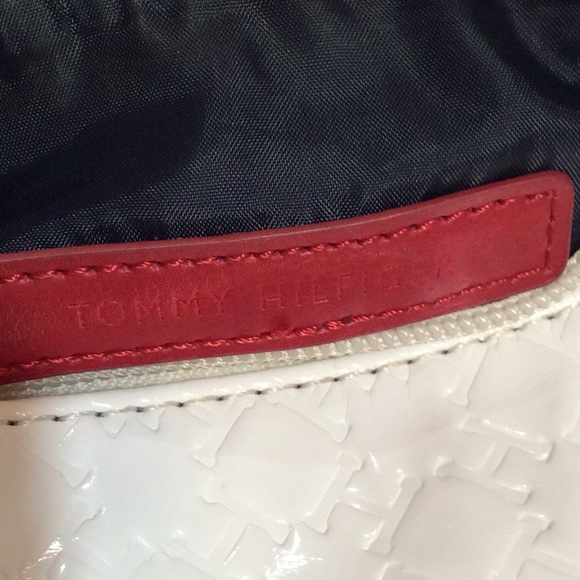 Tommy Hilfiger white crossbody - Picture 4 of 7